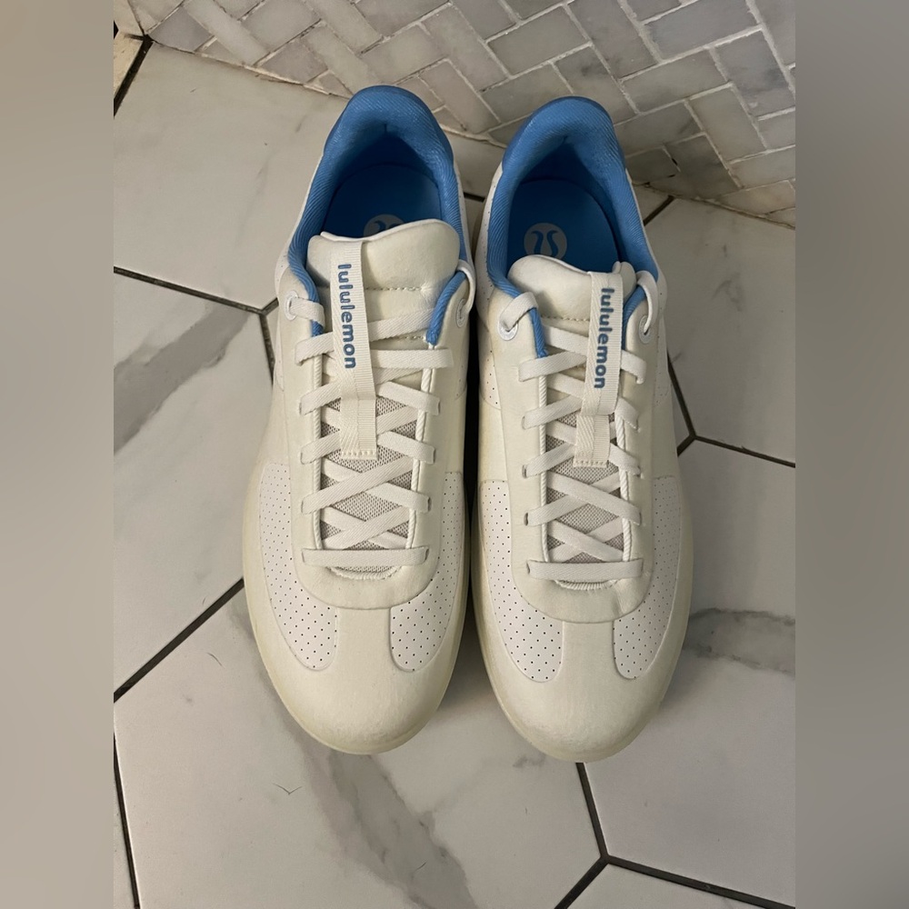 lululemon athletica Men's White Sneakers with Light Blue Lining - Picture 3 of 7